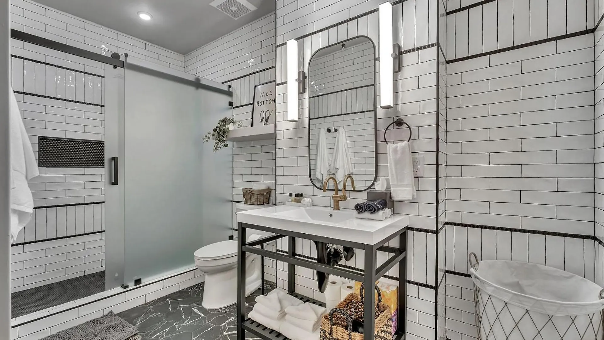 Nashville Elvis Suite 4Br By Maddox Hotel